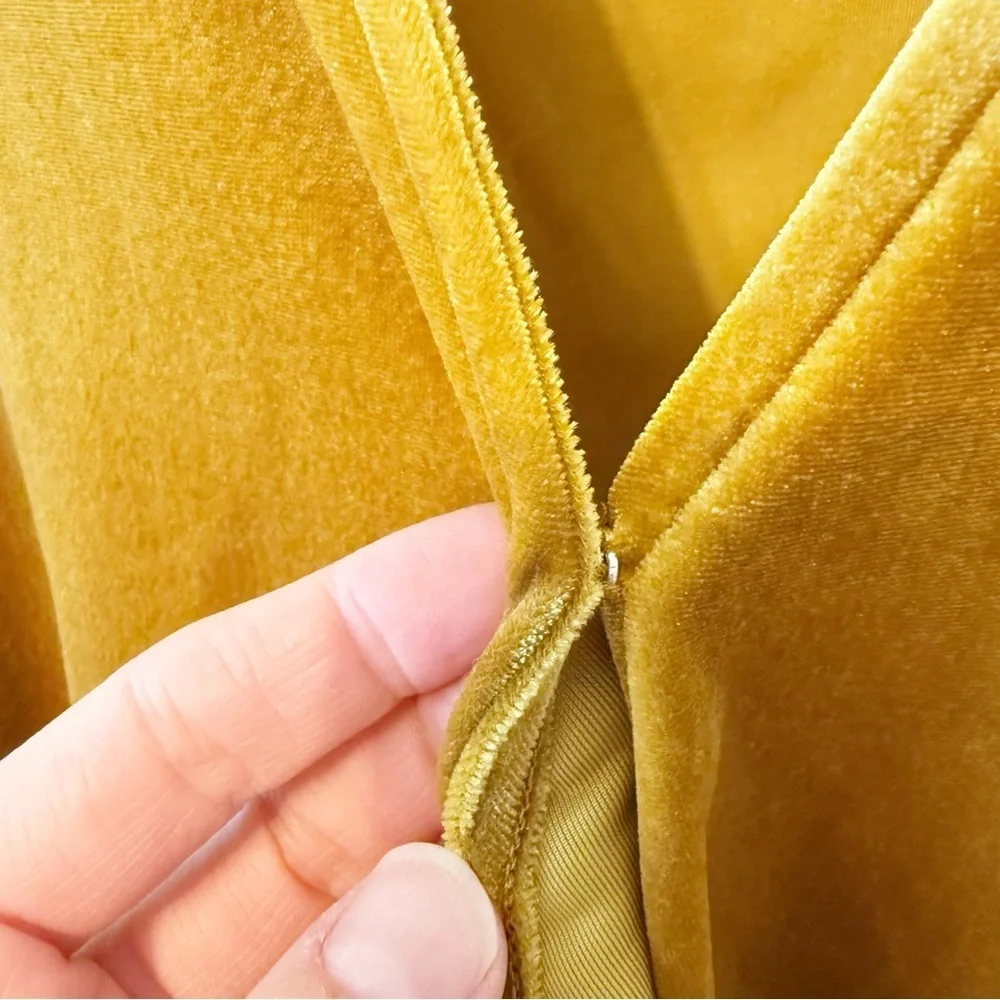 Madewell | Velvet Smocked Crossover Top in Egyptian Gold Size Medium